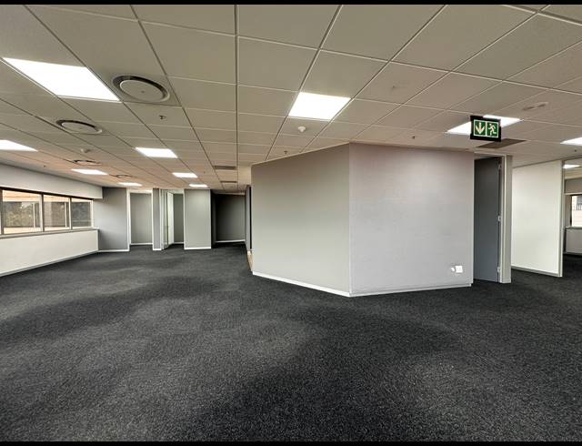 270M² OFFICE TO LET IN SANDTON CENTRAL